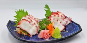 Mua bạch tuộc Sashimi 2023